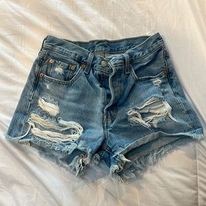 Levi’s 501 high waist ripped cutoff denim short